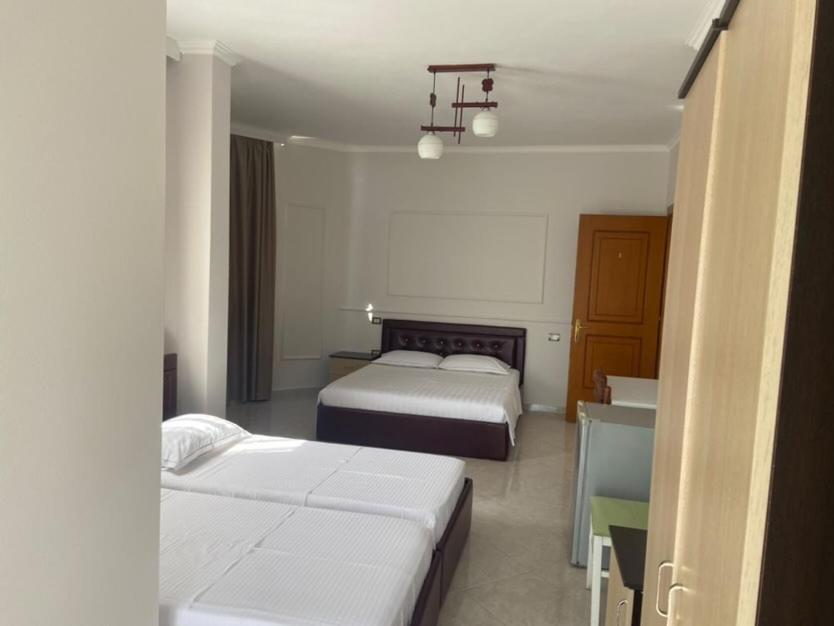 Hotel Tirona Durrës 외부 사진