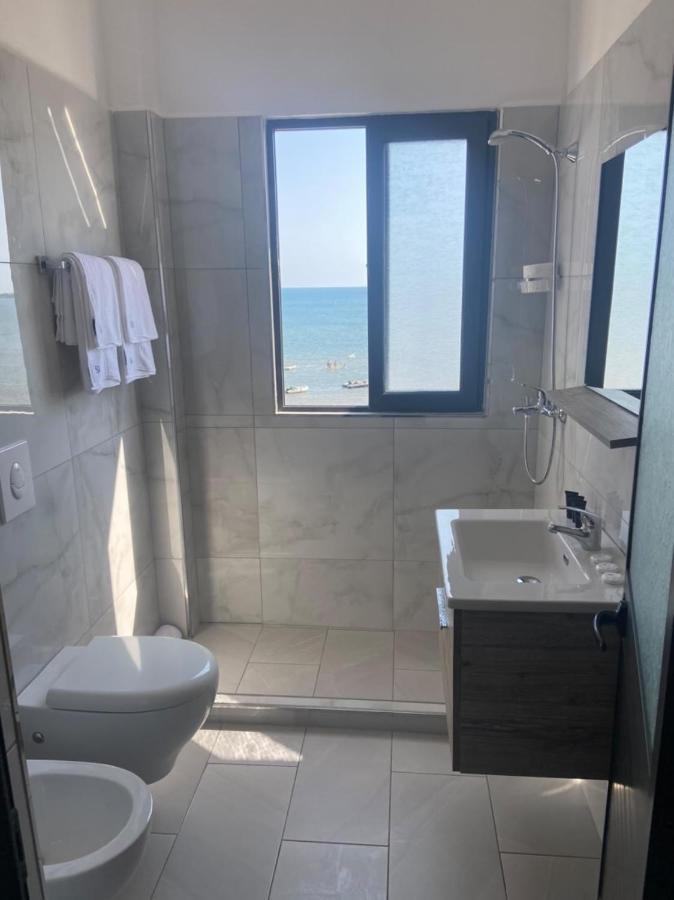 Hotel Tirona Durrës 외부 사진